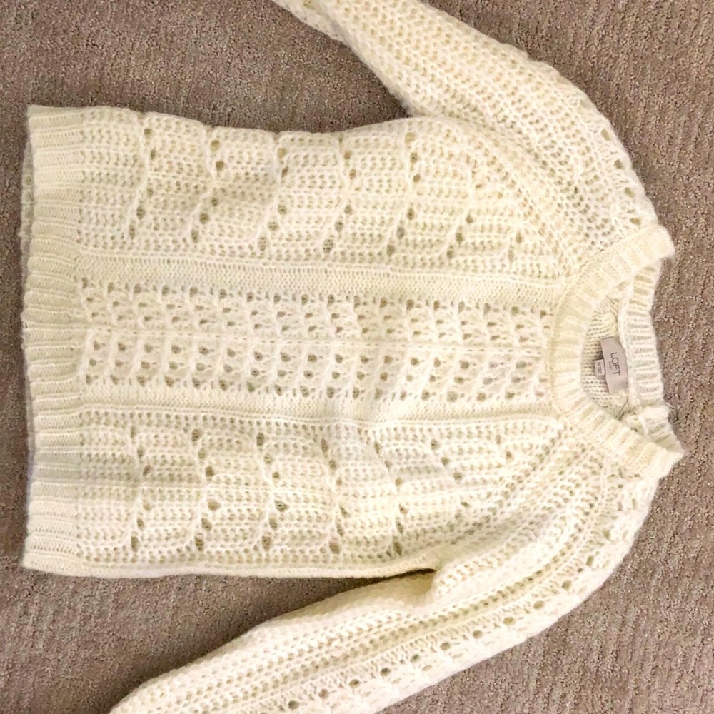 Women’s Loft sweater never worn